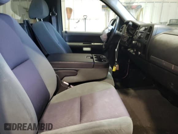 ✅ 2009 Chevrolet Silverado 2500HD LT • VIN: 1GCHK54K79F164846 • Лот: 56348445. Опубликован ранее на Copart с пробегом 63 424 миль. Бесплатный доступ к архиву аукционных продаж из США и подробный отчёт об истории автомобиля на DreamBid. Изображение 10.