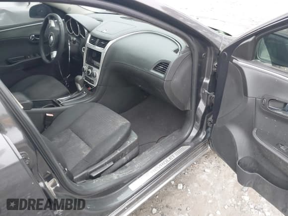 ✅ 2011 Chevrolet Malibu 1LT • VIN: 1G1ZC5E1XBF270200 • Lot: 42359093. Listed on IAAI with 192,973 mi. Free auction sales archive from the USA and detailed vehicle history report at DreamBid. Image 5.