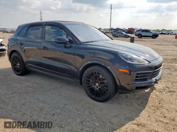 ✅ 2023 Porsche Cayenne S • VIN: WP1AB2AY6PDA14842 • Lot: 70401765. Wystawiony na Copart z przebiegiem Nie podano. Bezpłatny archiwum sprzedaży aukcyjnych z USA i szczegółowy raport historii pojazdu na DreamBid. Zdjęcie 4.