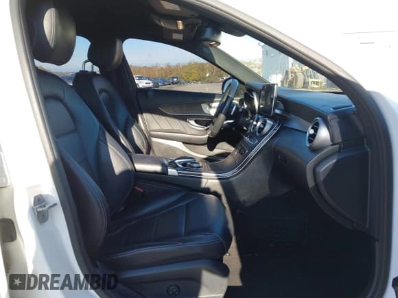 ✅ 2016 Mercedes-Benz C 300 • VIN: 55SWF4JB1GU122778 • Lot: 43489382. Wystawiony na IAAI z przebiegiem 110 686 mil. Bezpłatny archiwum sprzedaży aukcyjnych z USA i szczegółowy raport historii pojazdu na DreamBid. Zdjęcie 5.