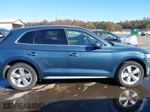 ✅ 2018 Audi Q5 Premium Plus • VIN: WA1BNAFY6J2028849 • Lot: 43612670. Wystawiony na IAAI z przebiegiem 38 590 mil. Bezpłatny archiwum sprzedaży aukcyjnych z USA i szczegółowy raport historii pojazdu na DreamBid. Zdjęcie 13.