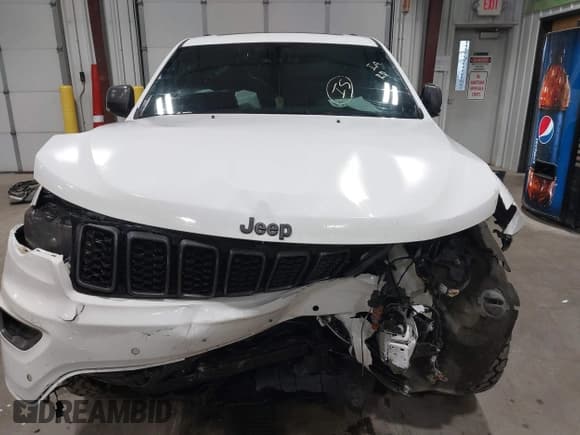✅ 2021 Jeep Grand Cherokee Limited • VIN: 1C4RJFBG1MC856431 • Лот: 43133253. Опубликован ранее на IAAI с пробегом 25 088 миль. Бесплатный доступ к архиву аукционных продаж из США и подробный отчёт об истории автомобиля на DreamBid. Изображение 12.