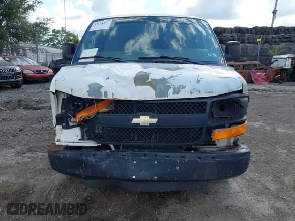 ✅ 2011 Chevrolet Express Cargo • VIN: 1GCWGFCA2B1162013 • Lot: 43124177. Listed on IAAI with 265,494 mi. Free auction sales archive from the USA and detailed vehicle history report at DreamBid. Image 6.