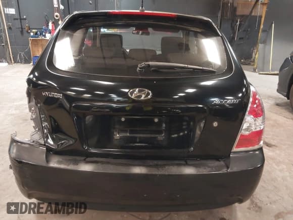 ✅ 2010 Hyundai Accent GS • VIN: KMHCM3AC6AU182658 • Лот: 42397436. Опубликован ранее на IAAI с пробегом 103 128 миль. Бесплатный доступ к архиву аукционных продаж из США и подробный отчёт об истории автомобиля на DreamBid. Изображение 16.