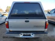 ✅ 2002 Mazda B-Series DS • VIN: 4F4YR16U92TM09468 • Lot: 85913754. Listed on Copart with 122,274 mi. Free auction sales archive from the USA and detailed vehicle history report at DreamBid. Image 6.