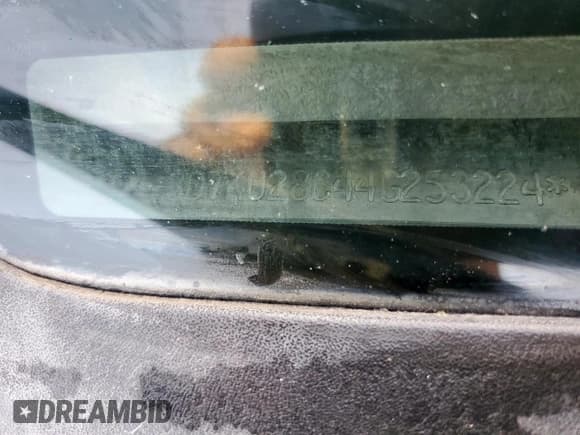 ✅ 2004 Dodge 2500 SLT • VIN: 3D7KU28C44G253224 • Lot: 81647645. Wystawiony na Copart z przebiegiem 161 395 mil. Bezpłatny archiwum sprzedaży aukcyjnych z USA i szczegółowy raport historii pojazdu na DreamBid. Zdjęcie 12.