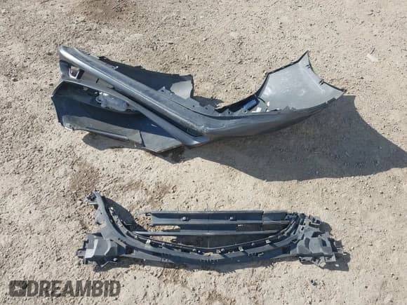 ✅ 2017 Mazda 3 Sport • VIN: 3MZBN1K76HM101415 • Lot: 42012311. Wystawiony na IAAI z przebiegiem 222 246 mil. Bezpłatny archiwum sprzedaży aukcyjnych z USA i szczegółowy raport historii pojazdu na DreamBid. Zdjęcie 12.