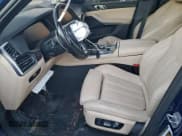 ✅ 2020 BMW X5 xDrive40i • VIN: 5UXCR6C08L9D57221 • Lot: 95200865. Wystawiony na Copart z przebiegiem 78 264 mil. Bezpłatny archiwum sprzedaży aukcyjnych z USA i szczegółowy raport historii pojazdu na DreamBid. Zdjęcie 7.