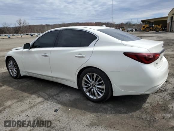 ✅ 2021 Infiniti Q50 Luxe • VIN: JN1EV7BR3MM753826 • Lot: 50975725. Listed on Copart with 28,444 mi. Free auction sales archive from the USA and detailed vehicle history report at DreamBid. Image 2.