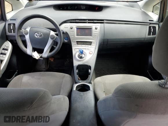 ✅ 2014 Toyota Prius Four • VIN: JTDKN3DU7E0373472 • Lot: 62072885. Listed on Copart with 140,570 mi. Free auction sales archive from the USA and detailed vehicle history report at DreamBid. Image 8.