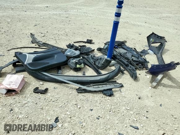 ✅ 2022 Hyundai Tucson SE • VIN: 5NMJA3AE9NH088969 • Lot: 67592945. Wystawiony na Copart z przebiegiem 73 914 mil. Bezpłatny archiwum sprzedaży aukcyjnych z USA i szczegółowy raport historii pojazdu na DreamBid. Zdjęcie 13.