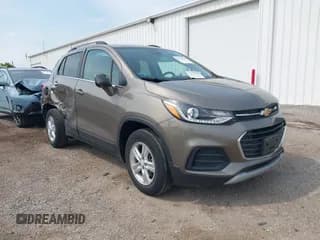✅ 2020 Chevrolet Trax LT • VIN: KL7CJPSB1LB344850 • Lot: 42904445. Wystawiony na IAAI z przebiegiem 14 489 mil. Bezpłatny archiwum sprzedaży aukcyjnych z USA i szczegółowy raport historii pojazdu na DreamBid. Zdjęcie 1.