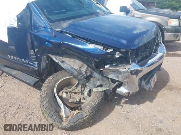 ✅ 2009 Nissan Titan SE • VIN: 1N6BA07D39N310140 • Лот: 42671917. Опубликован ранее на IAAI с пробегом 181 187 миль. Бесплатный доступ к архиву аукционных продаж из США и подробный отчёт об истории автомобиля на DreamBid. Изображение 17.