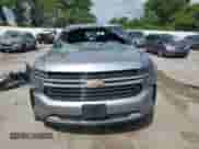 2024 Chevrolet Tahoe LT z VIN 1GNSKNKD6RR378582, wystawiony jako Copart lot #62741555 z przebiegiem Nie podano mil oraz Szkoda całkowita • Salvage title. Historia ofert i sprzedaży dostępna na DreamBid. Obrazek 5.