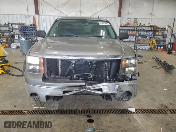 ✅ 2009 GMC Sierra 1500 • VIN: 2GTEK233X91109679 • Lot: 51445445. Wystawiony na Copart z przebiegiem 229 012 mil. Bezpłatny archiwum sprzedaży aukcyjnych z USA i szczegółowy raport historii pojazdu na DreamBid. Zdjęcie 5.