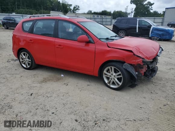✅ 2011 Hyundai Elantra SE • VIN: KMHDC8AE4BU093310 • Lot: 67741835. Listed on Copart with 80,464 mi. Free auction sales archive from the USA and detailed vehicle history report at DreamBid. Image 4.