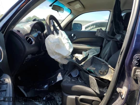 2011 Chevrolet HHR LS с VIN 3GNBAAFW1BS514126, выставлен на аукционе Copart как лот 70610224 с пробегом Не указан миль и Чистый • Clean title. История ставок и продаж доступна на DreamBid. Изображение 7.