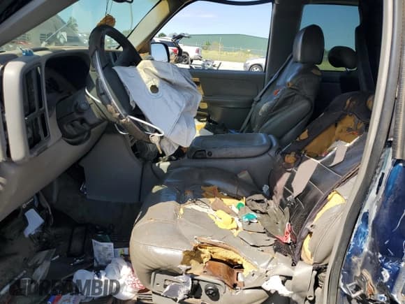 ✅ 1999 GMC Sierra 1500 SLE • VIN: 2GTEK19T0X1525934 • Лот: 80092875. Опубликован ранее на Copart с пробегом Не указан. Бесплатный доступ к архиву аукционных продаж из США и подробный отчёт об истории автомобиля на DreamBid. Изображение 7.