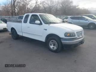 ✅ 2000 Ford F-150 XL • VIN: 1FTZX1723YKA32005 • Lot: 43863138. Listed on IAAI with Not provided. Free auction sales archive from the USA and detailed vehicle history report at DreamBid. Image 1.