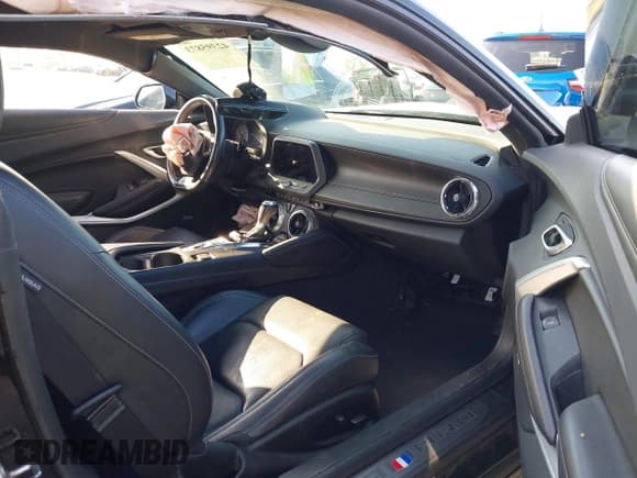 ✅ 2022 Chevrolet Camaro 2SS • VIN: 1G1FH1R70N0127744 • Lot: 42395873. Wystawiony na IAAI z przebiegiem 67 709 mil. Bezpłatny archiwum sprzedaży aukcyjnych z USA i szczegółowy raport historii pojazdu na DreamBid. Zdjęcie 5.