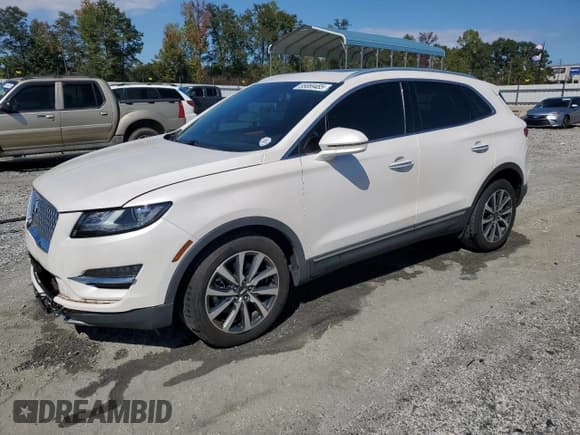 ✅ 2019 Lincoln MKC Reserve • VIN: 5LMCJ3C90KUL52134 • Lot: 85869485. Wystawiony na Copart z przebiegiem 73 382 mil. Bezpłatny archiwum sprzedaży aukcyjnych z USA i szczegółowy raport historii pojazdu na DreamBid. Zdjęcie 1.