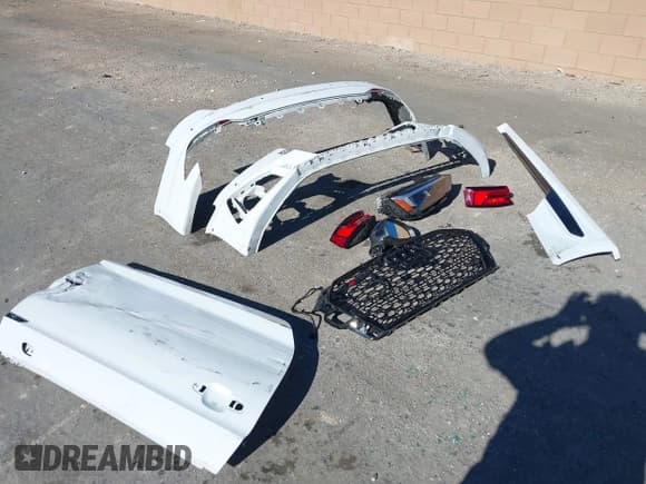 ✅ 2019 Audi RS 5 • VIN: WUAPWAF56KA907227 • Lot: 41215802. Listed on IAAI with 43,157 mi. Free auction sales archive from the USA and detailed vehicle history report at DreamBid. Image 21.