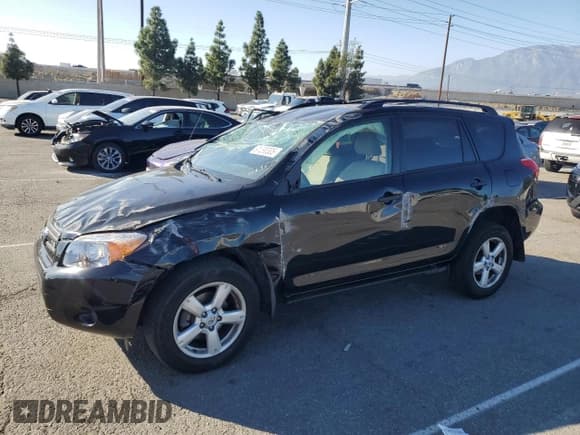 ✅ 2006 Toyota RAV4 • VIN: JTMBK33V866003276 • Лот: 91290305. Опубликован ранее на Copart с пробегом 166 277 миль. Бесплатный доступ к архиву аукционных продаж из США и подробный отчёт об истории автомобиля на DreamBid. Изображение 1.