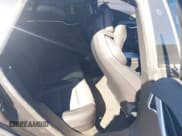 ✅ 2017 Tesla Model S 100D • VIN: 5YJSA1E25HF213092 • Lot: 43481381. Wystawiony na IAAI z przebiegiem 66 035 mil. Bezpłatny archiwum sprzedaży aukcyjnych z USA i szczegółowy raport historii pojazdu na DreamBid. Zdjęcie 8.