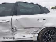 ✅ 2019 Kia Optima SX • VIN: 5XXGW4L22KG323758 • Lot: 43458308. Wystawiony na IAAI z przebiegiem 132 841 mil. Bezpłatny archiwum sprzedaży aukcyjnych z USA i szczegółowy raport historii pojazdu na DreamBid. Zdjęcie 6.