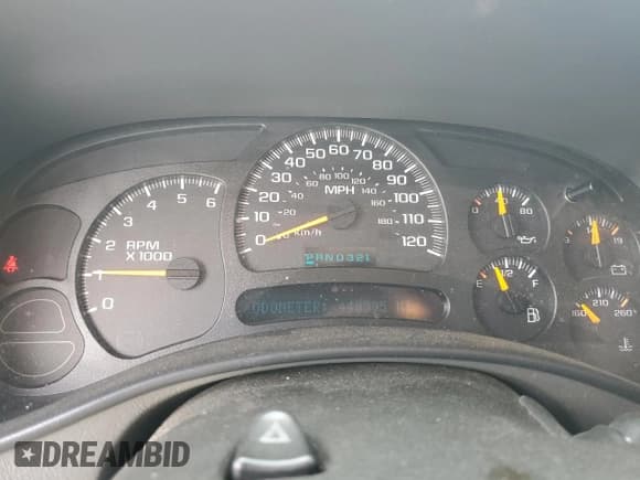 ✅ 2005 Chevrolet Silverado 1500 • VIN: 1GCEC19T45E235690 • Лот: 62075605. Опубликован ранее на Copart с пробегом 448 395 миль. Бесплатный доступ к архиву аукционных продаж из США и подробный отчёт об истории автомобиля на DreamBid. Изображение 9.