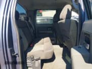 ✅ 2005 Ford F-150 XLT • VIN: 1FTRW12W35KE99045 • Lot: 42172942. Wystawiony na IAAI z przebiegiem 228 074 mil. Bezpłatny archiwum sprzedaży aukcyjnych z USA i szczegółowy raport historii pojazdu na DreamBid. Zdjęcie 8.