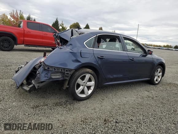 ✅ 2014 Volkswagen Passat S • VIN: 1VWAT7A38EC063718 • Lot: 86161495. Listed on Copart with 136,433 mi. Free auction sales archive from the USA and detailed vehicle history report at DreamBid. Image 3.