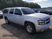 ✅ 2013 Chevrolet Suburban LT • VIN: 1GNSCJE09DR253857 • Lot: 70225474. Wystawiony na Copart z przebiegiem 166 029 mil. Bezpłatny archiwum sprzedaży aukcyjnych z USA i szczegółowy raport historii pojazdu na DreamBid. Zdjęcie 4.