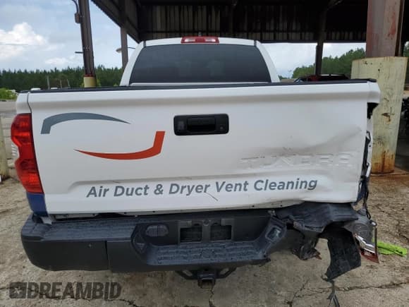 ✅ 2020 Toyota Tundra SR • VIN: 5TFRY5F12LX265589 • Лот: 65021544. Опубликован ранее на Copart с пробегом 81 892 миль. Бесплатный доступ к архиву аукционных продаж из США и подробный отчёт об истории автомобиля на DreamBid. Изображение 6.