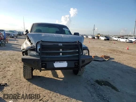 ✅ 1997 Dodge 2500 • VIN: 3B7KF23D1VM504434 • Lot: 82277865. Listed on Copart with 200,448 mi. Free auction sales archive from the USA and detailed vehicle history report at DreamBid. Image 13.
