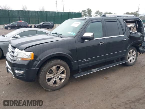 ✅ 2015 Ford Expedition Max Platinum • VIN: 1FMJK1MT9FEF40253 • Lot: 41685478. Listed on IAAI with 124,986 mi. Free auction sales archive from the USA and detailed vehicle history report at DreamBid. Image 18.