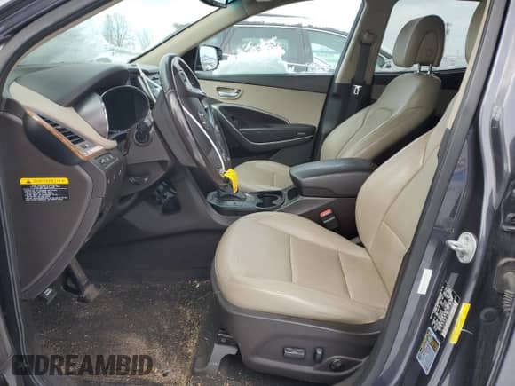 ✅ 2016 Hyundai Santa Fe Limited • VIN: 5XYZUDLA2GG332808 • Lot: 42789735. Wystawiony na Copart z przebiegiem 181 547 mil mil. Skorzystaj z bezpłatnego archiwum sprzedaży aukcyjnych z USA i zobacz szczegółowy raport historii pojazdu na DreamBid. Zdjęcie 7.