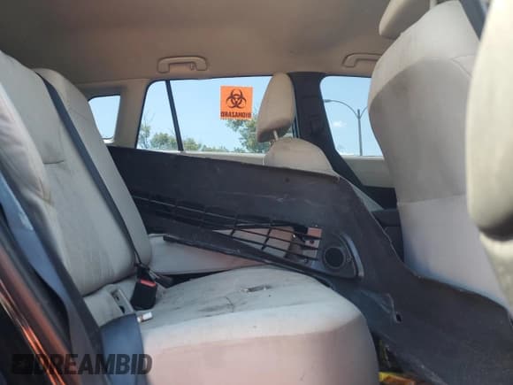 ✅ 2022 Toyota Corolla Cross L • VIN: 7MUAAABG4NV025480 • Lot: 68827655. Listed on Copart with 71,578 mi. Free auction sales archive from the USA and detailed vehicle history report at DreamBid. Image 10.