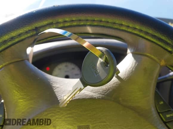 2002 Dodge Caravan eL z VIN 1B4GP34332B579781, wystawiony jako IAAI lot #40827810 z przebiegiem 221 891 mil mil oraz . Historia ofert i sprzedaży dostępna na DreamBid. Obrazek 11.