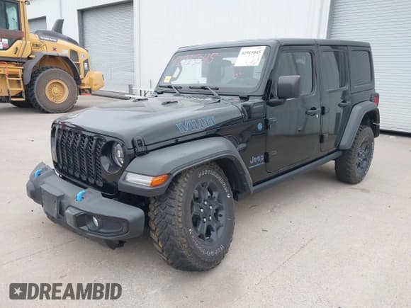✅ 2023 Jeep Wrangler • VIN: 1C4JJXN6XPW685719 • Lot: 41915045. Wystawiony na IAAI z przebiegiem 15 147 mil. Bezpłatny archiwum sprzedaży aukcyjnych z USA i szczegółowy raport historii pojazdu na DreamBid. Zdjęcie 2.