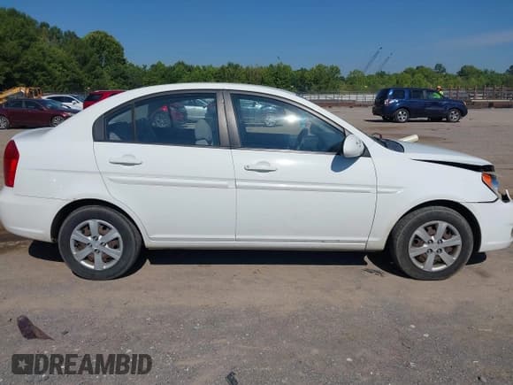 ✅ 2009 Hyundai Accent Auto GLS • VIN: KMHCN46C19U367059 • Лот: 42648047. Опубликован ранее на IAAI с пробегом 160 975 миль. Бесплатный доступ к архиву аукционных продаж из США и подробный отчёт об истории автомобиля на DreamBid. Изображение 13.