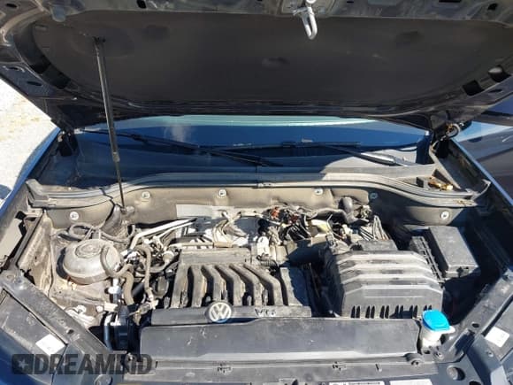 ✅ 2019 Volkswagen Atlas SE • VIN: 1V2LR2CA8KC604057 • Lot: 42992254. Wystawiony na IAAI z przebiegiem 80 431 mil. Bezpłatny archiwum sprzedaży aukcyjnych z USA i szczegółowy raport historii pojazdu na DreamBid. Zdjęcie 10.