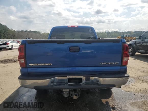 ✅ 2004 Chevrolet Silverado 1500 LS • VIN: 2GCEC19TX41368664 • Лот: 72812884. Опубликован ранее на Copart с пробегом 159 883 миль. Бесплатный доступ к архиву аукционных продаж из США и подробный отчёт об истории автомобиля на DreamBid. Изображение 6.