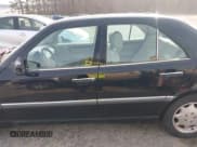 ✅ 1998 Mercedes-Benz C 230/260/280/320 • VIN: WDBHA23G9WA639273 • Lot: 41721769. Wystawiony na IAAI z przebiegiem 149 142 mil. Bezpłatny archiwum sprzedaży aukcyjnych z USA i szczegółowy raport historii pojazdu na DreamBid. Zdjęcie 14.