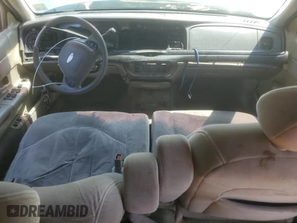 ✅ 2001 Ford Crown Victoria • VIN: 2FAFP73W61X190913 • Lot: 53063475. Listed on Copart with 151,527 mi. Free auction sales archive from the USA and detailed vehicle history report at DreamBid. Image 8.