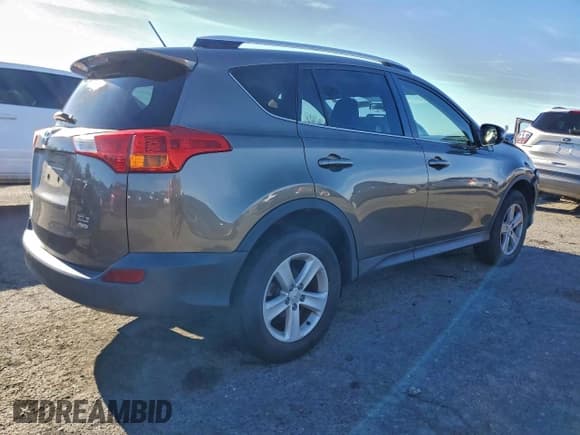 ✅ 2013 Toyota RAV4 XLE • VIN: JTMRFREV1DD044179 • Lot: 94662815. Listed on Copart with 101,414 mi. Free auction sales archive from the USA and detailed vehicle history report at DreamBid. Image 3.