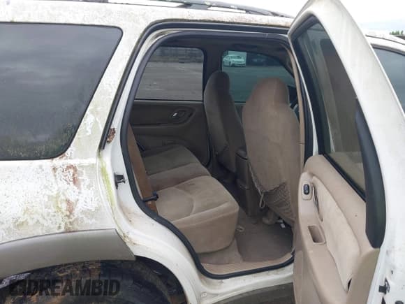 ✅ 2001 Mazda Tribute LX • VIN: 4F2YU08121KM70508 • Lot: 42956736. Listed on IAAI with 259,536 mi. Free auction sales archive from the USA and detailed vehicle history report at DreamBid. Image 8.