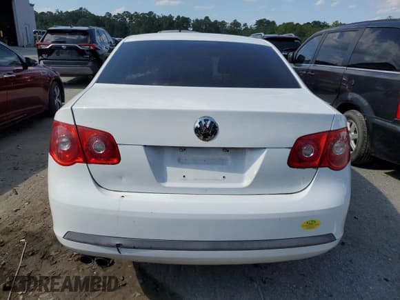 ✅ 2006 Volkswagen Jetta Value Edition • VIN: 3VWPF71K26M754252 • Lot: 70125955. Listed on Copart with 195,262 mi. Free auction sales archive from the USA and detailed vehicle history report at DreamBid. Image 6.