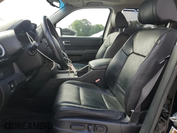 ✅ 2010 Honda Pilot Touring • VIN: 5FNYF3H82AB017012 • Lot: 62887075. Listed on Copart with 65,117 mi. Free auction sales archive from the USA and detailed vehicle history report at DreamBid. Image 7.