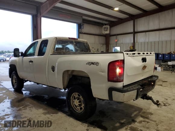 ✅ 2007 Chevrolet Silverado 2500HD 2LT • VIN: 1GCHK29697E535969 • Lot: 70723923. Wystawiony na Copart z przebiegiem 141 449 mil. Bezpłatny archiwum sprzedaży aukcyjnych z USA i szczegółowy raport historii pojazdu na DreamBid. Zdjęcie 2.